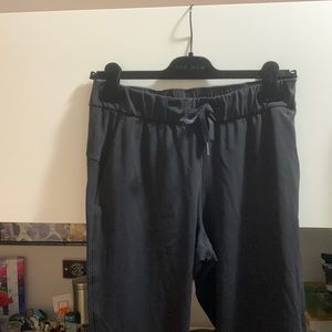 Straight leg Lululemon trouser style pant